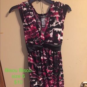 Women’s dresses size 4-6